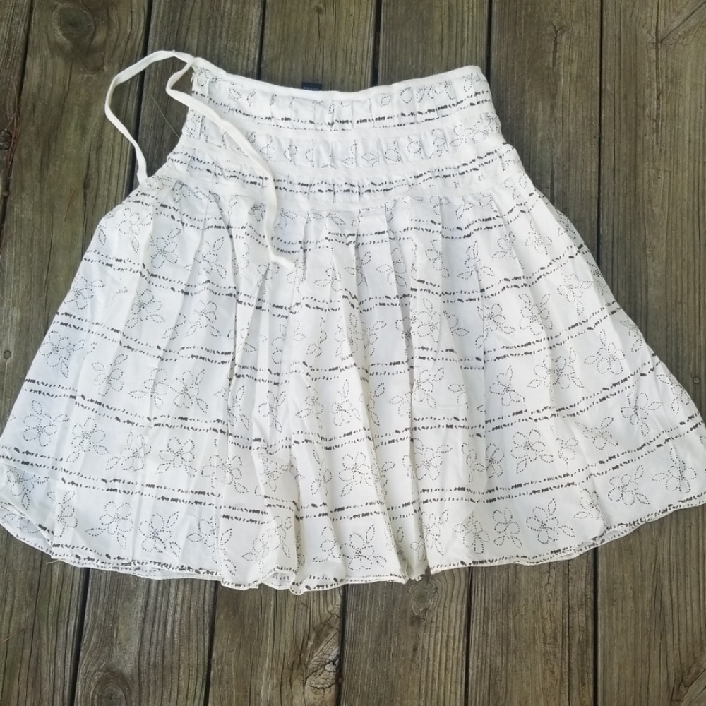 RELISTED Cream and brown full skirt - Picture 2 of 3